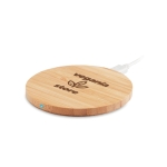 Ronde bamboe draadloze oplader met logo met kleine blauwe LED Natura kleur hout vierde hoofdweergave