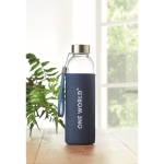 Glazen fles met denim neopreen hoes 500ml Crystal Denim kleur blauw sfeervolle hoofdweergave