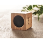 Vierkante promotionele draadloze bamboe speaker kleur hout sfeervolle hoofdweergave