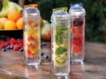 Flessen met compartiment voor fruit of ijs 500ml Natural Drink kleur oranje