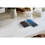 Magnetische opvouwbare ABS-powerbank 3-in-1 die als standaard dient luxe weergave