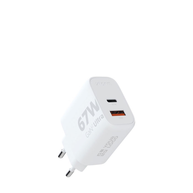 Stekkerlader met 2 USB-poorten en output van 67W